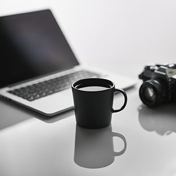  牙斗兽娘：可爱外表下的兽人格斗生存游戏（牙斗兽娘）